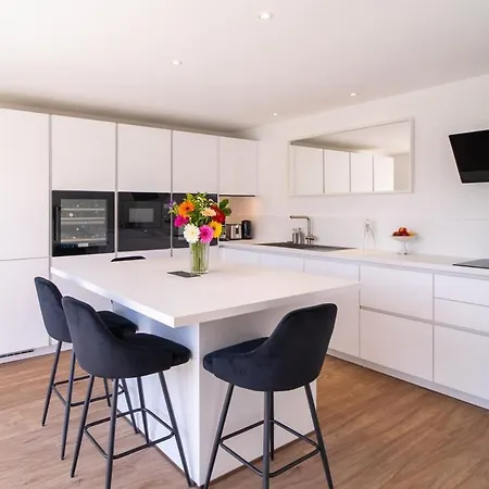 Grande Maison Design 10 Personnes Villa